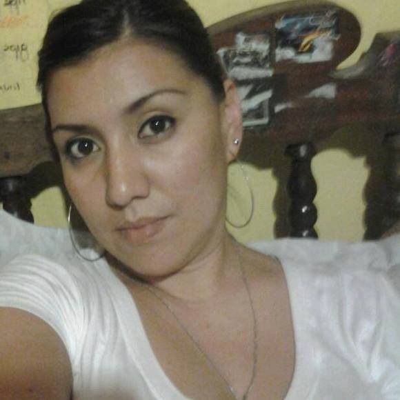 Meet your Posher, Rocio - Picture 1 of 1